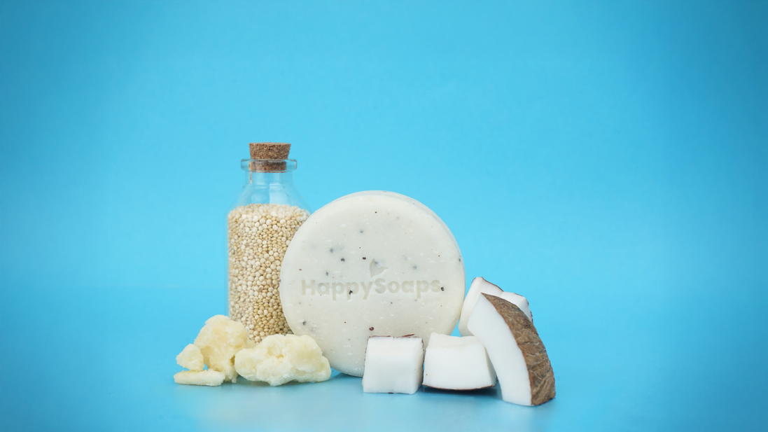 Champô Sólido de Coco com Sementes de Papoila — ambiente · HappySoaps